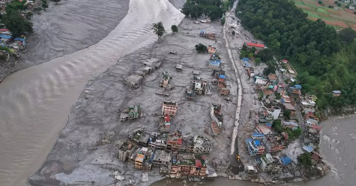 尼泊爾泥石流增至734人遇難 另逾二千人下落不明