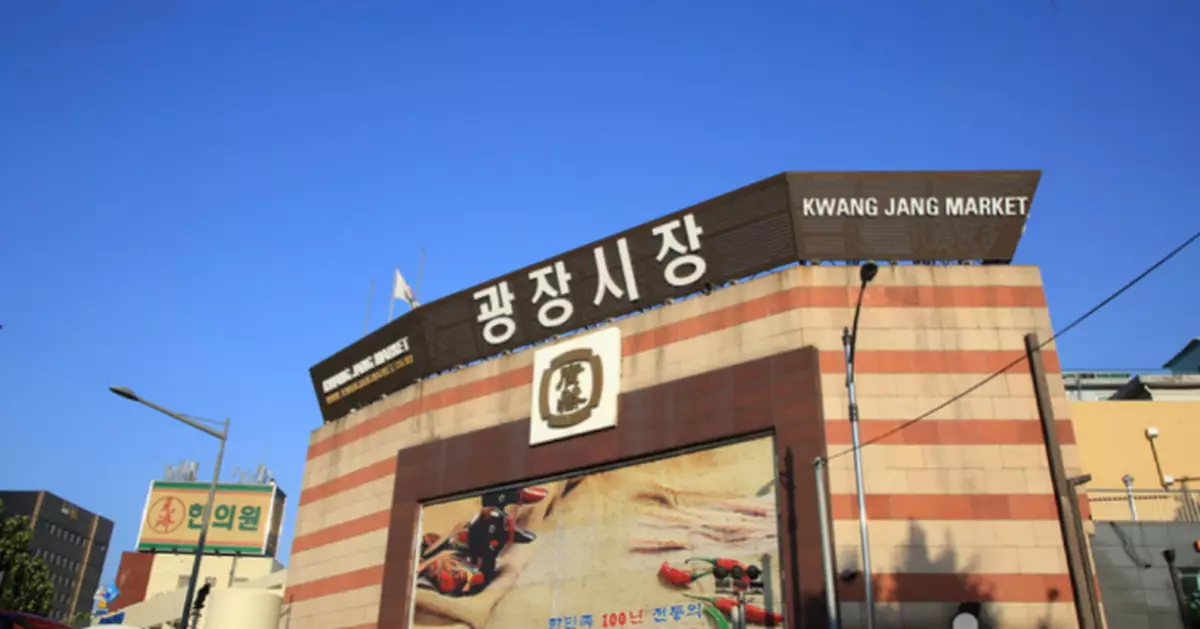 南韓廣藏市場爆食安醜聞 商家回收吃剩食材荒謬甩鍋：AI話無問題