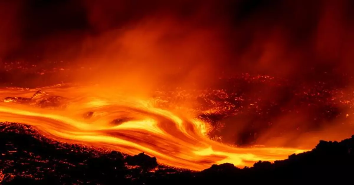 意大利埃特納火山噴發釀悲劇！美國男遊客闖禁區　遭雷擊致死