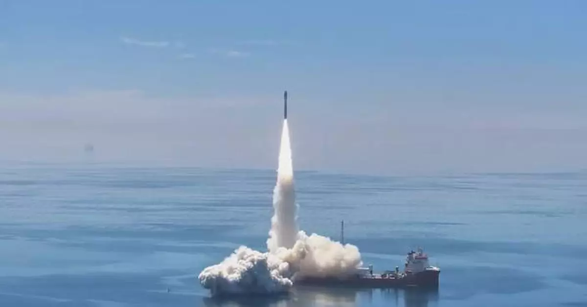 中國從海上發射兩枚新型高光譜衛星