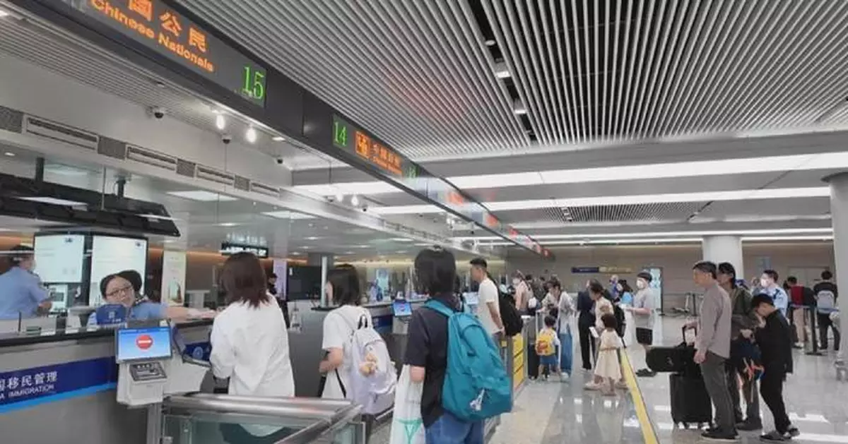 上海虹橋機場暑運客流暢旺 國際旅客量按月升3.5%