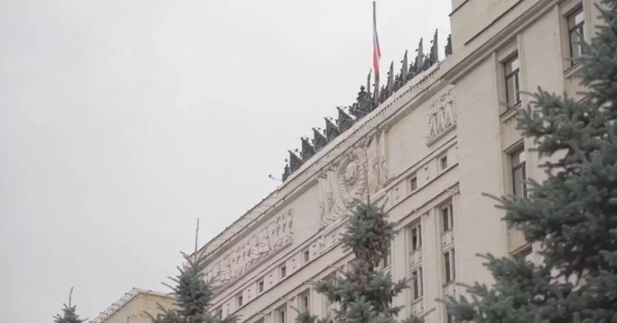 俄羅斯稱襲擊烏克蘭軍事設施 烏方反擊俄煉油廠