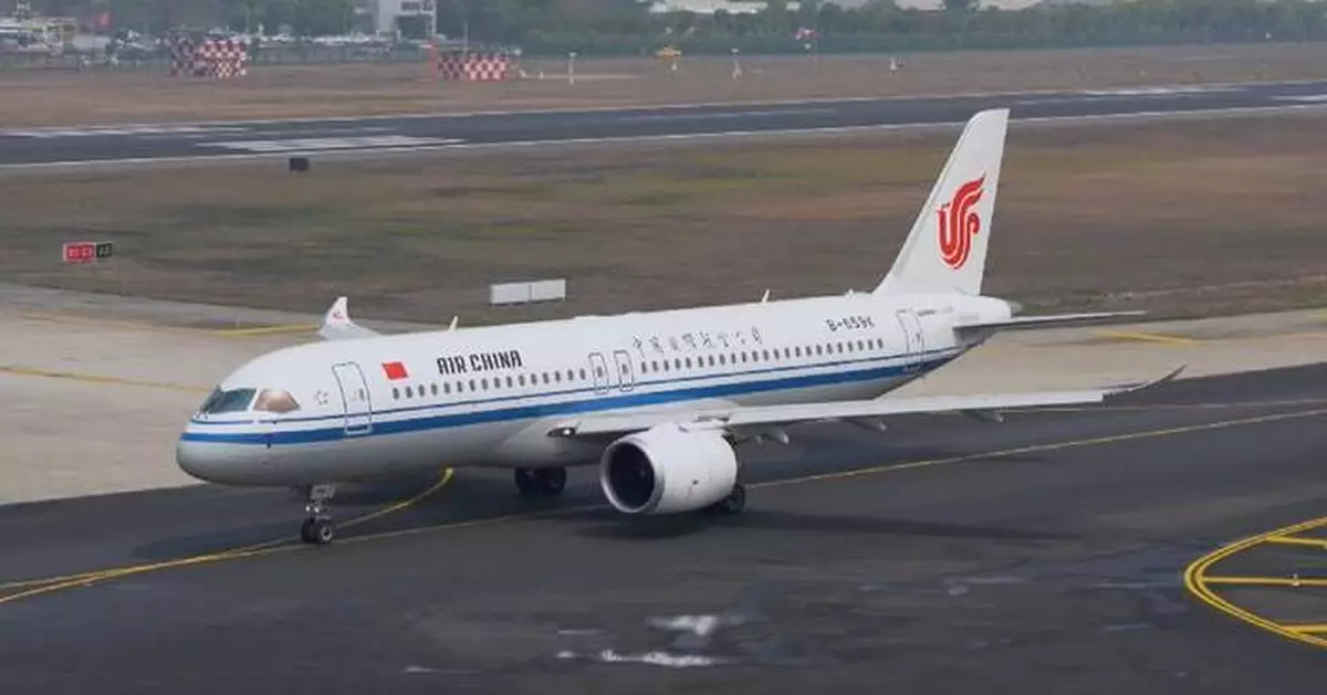 國產C919客機首航蒙古 乘客體驗國際商業航班