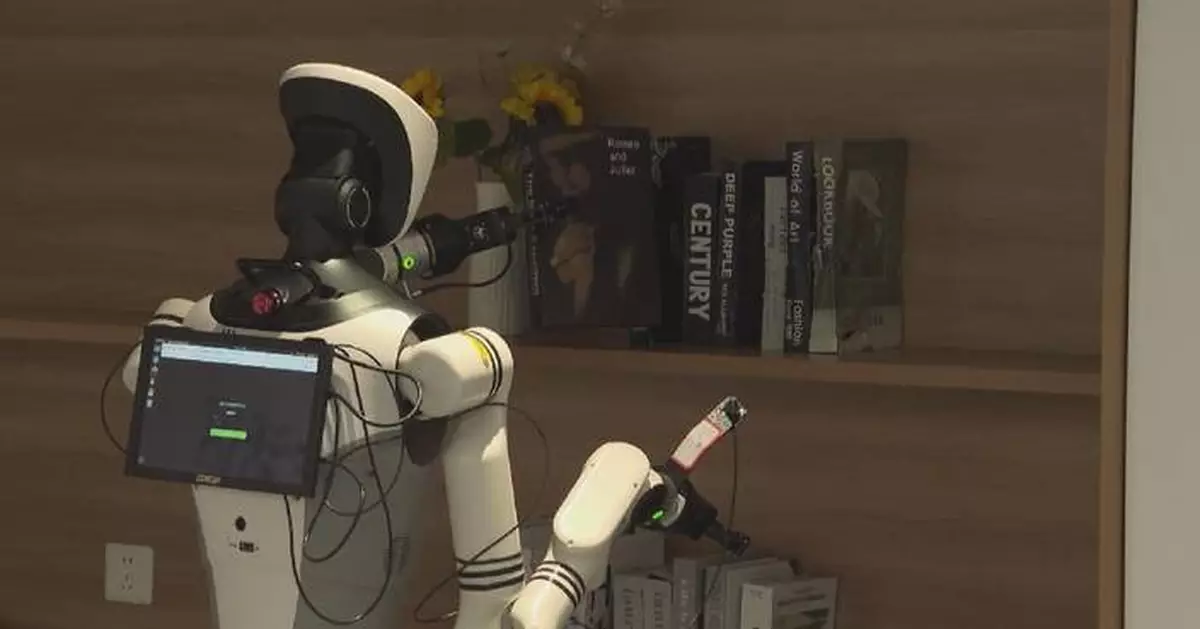 世界人形機器人運動會將開幕 機械人數據訓練場模擬真實場景