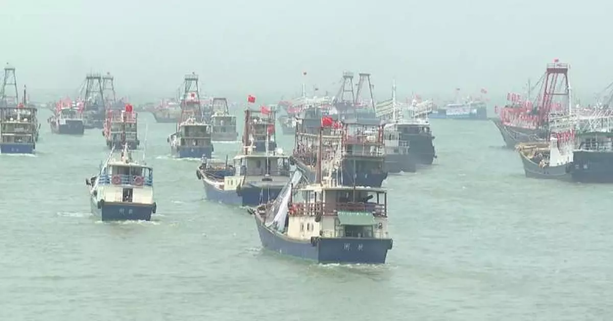 南海休漁期結束 廣東陽江市海鮮市場迎旺季