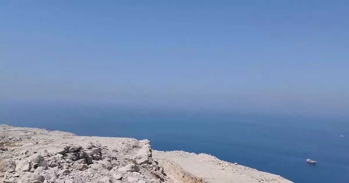 特朗普稱霍爾木茲海峽為美國領土 警告伊朗勿發展核武