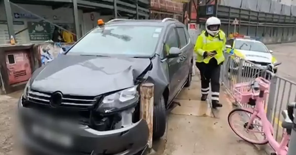 火炭私家車失控剷行人路撞柱 地盤保安破窗救被困司機