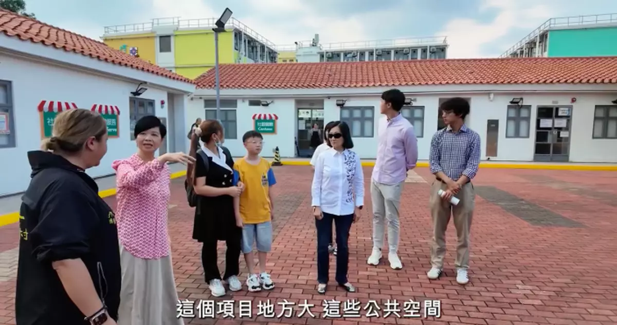 何永賢偕葉劉淑儀到博愛昇平村 重訪劏房母子見證過渡屋助改善環境