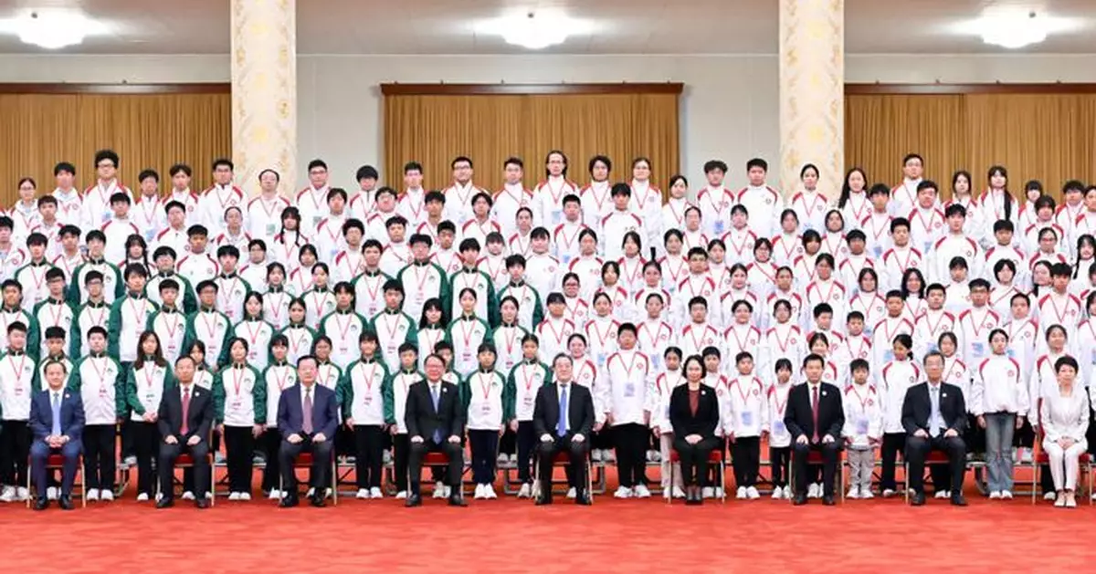 港澳平：習近平高度重視「向國旗敬禮」活動 相信港澳青少年能爭做愛國標兵