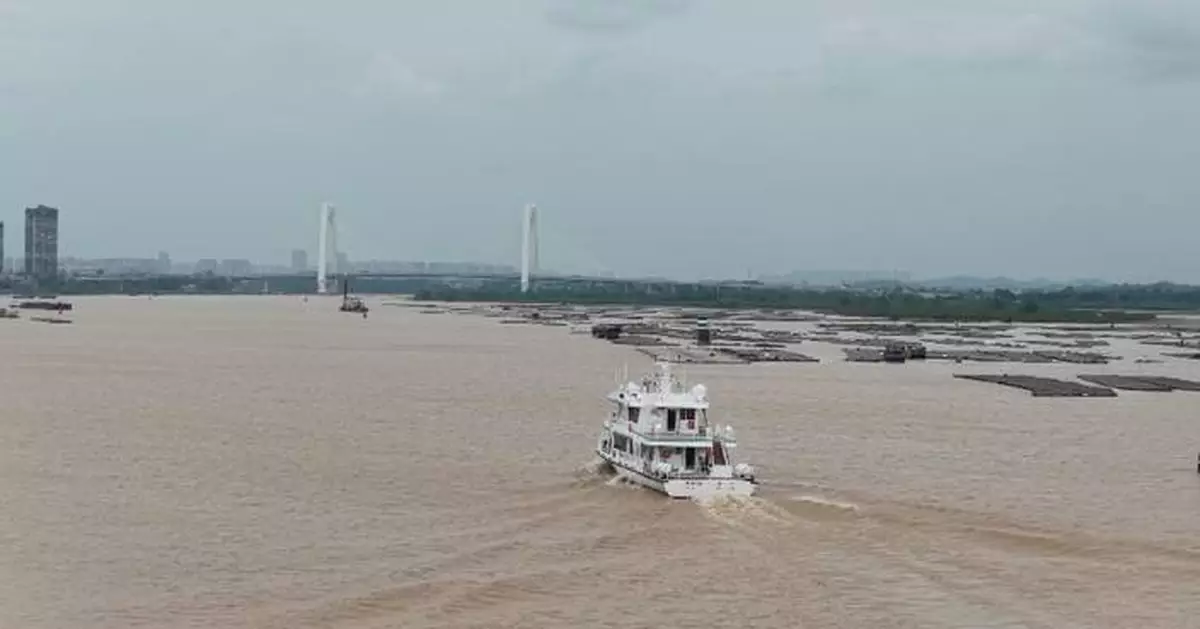 平陸運河首艘指揮管理船「平陸001」交付使用