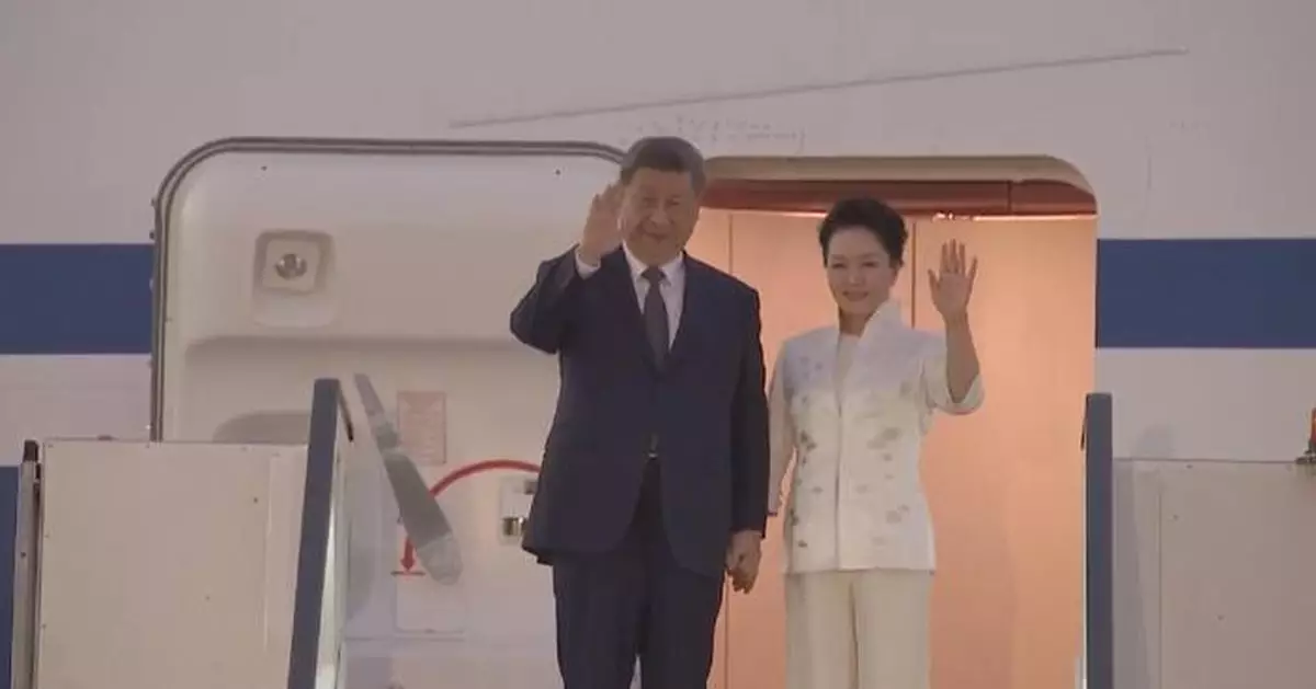 習近平抵開羅展開國事訪問 總統塞西夫婦迎接