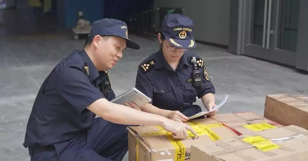 第二十六屆中國國際投資貿易洽談會首批展品運抵廈門