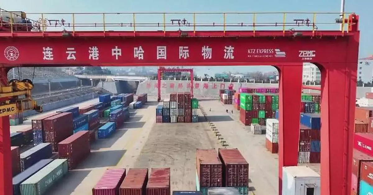 中哈物流基地中歐班列貨運量增長 首八月班次超600列
