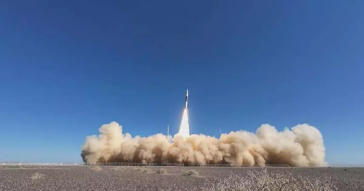 中國快舟十一號遙三火箭升空 成功將兩顆衛星送入軌道