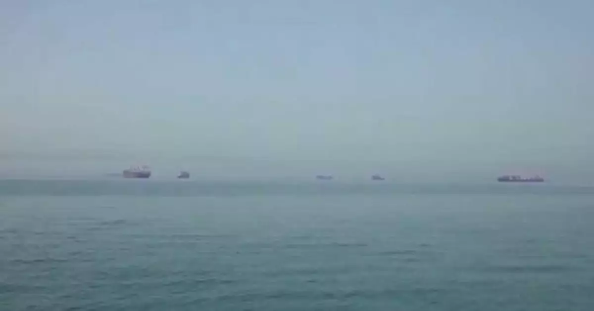 霍爾木茲海峽周一僅兩艘商船通過 Kpler數據顯示大幅下跌