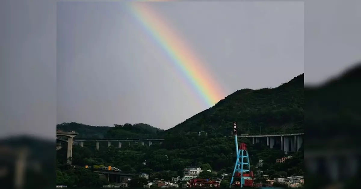 天文台解構非一般彩虹 主虹內側現附屬虹兼同場加映雙彩虹