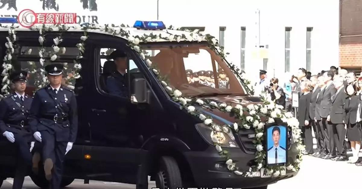 朱振國靈柩蓋特區區旗 靈車駛至長沙灣分區警署道別後安葬浩園