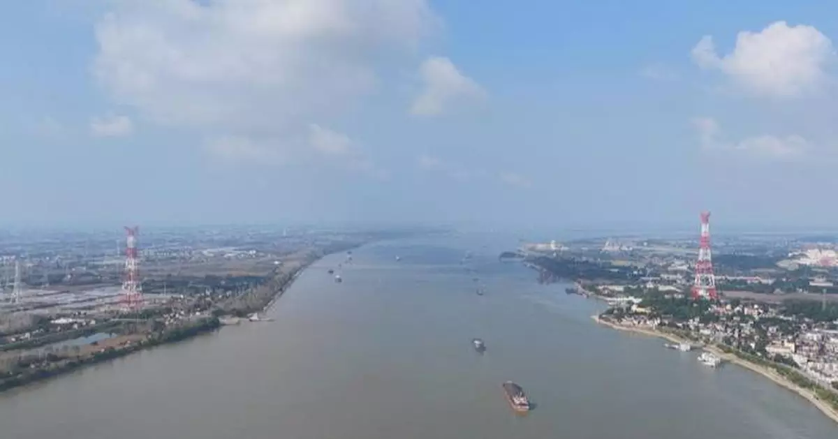 中國甘肅至浙江特高壓直流輸電工程 長江段架線周一完成