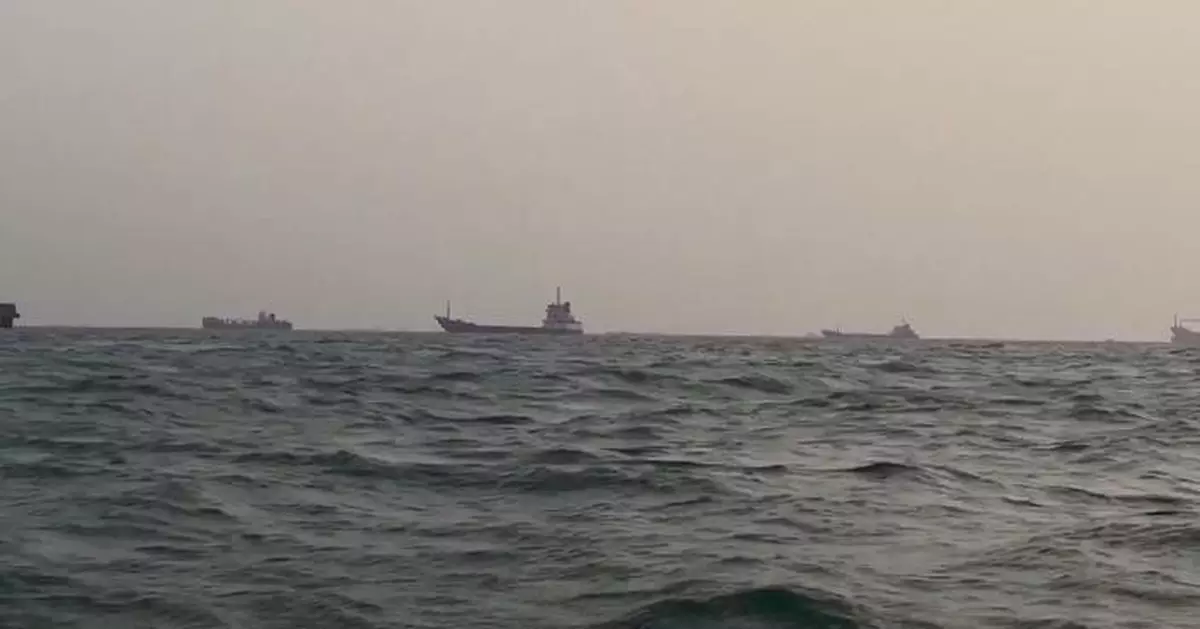伊朗海軍：油輪霍爾木茲海峽東部觸雷起火被迫停運