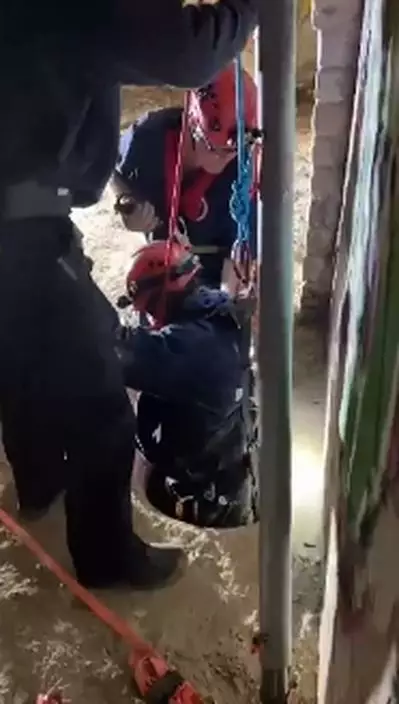 X平台影片截圖@STLFireDept