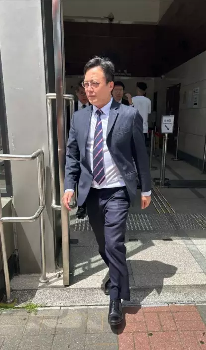 第二、第三被告代表律師。 巴士的報記者攝