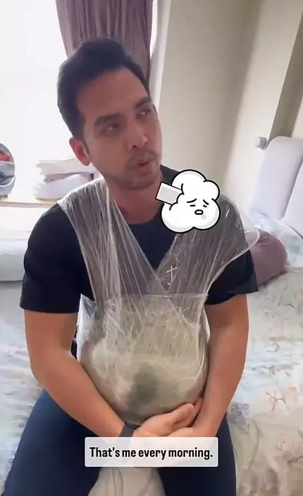 Daniel模仿孕婦日常動作。IG影片截圖
