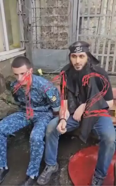 羅斯托夫市一間看守所有6名在押人員將兩名看守所工作人員挾持為人質。(X圖片)