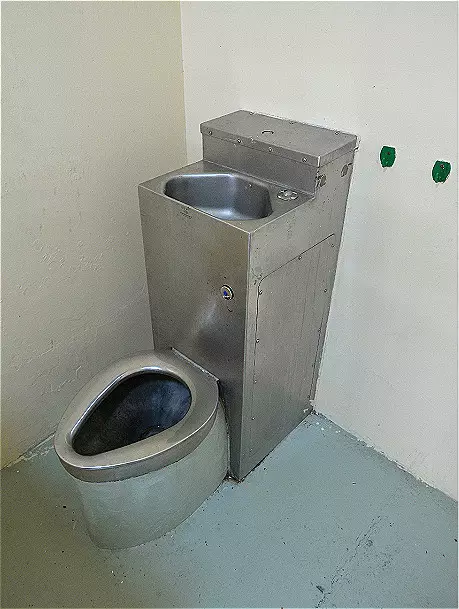 水房內不锈鋼廁所