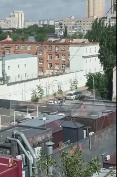 俄羅斯羅斯托夫市一間看守所發生挾持人質事件。(X圖片)