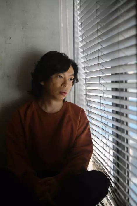 阿卵笑言當時確實很陰沉。