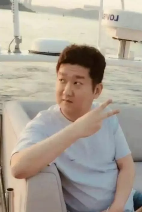 朴敏英「詐欺犯前男友」。