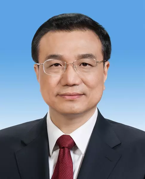 新華社發布的李克強遺像。新華社