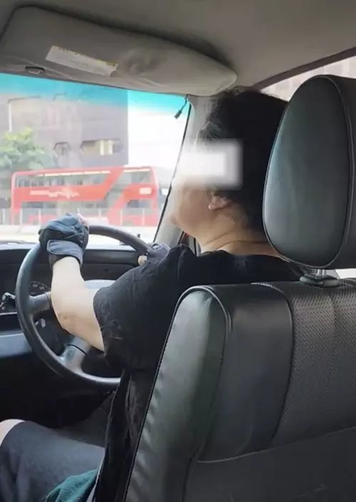 有男乘客於社交平台上載影片,公審女司機拒載。