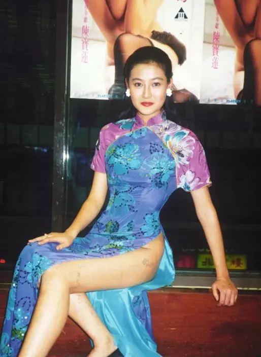 陳寶蓮90年代末至00年代初醜聞纏身,後來更因受藥物影響而變得神智不清。 