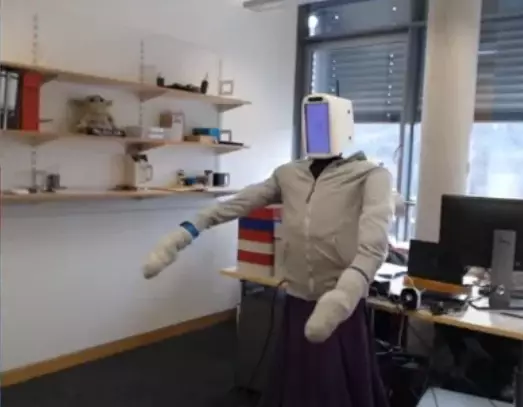 HuggieBot 3.0。影片截圖