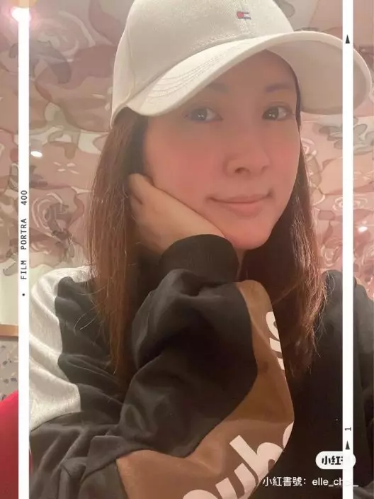 小雪今年已經43歲。