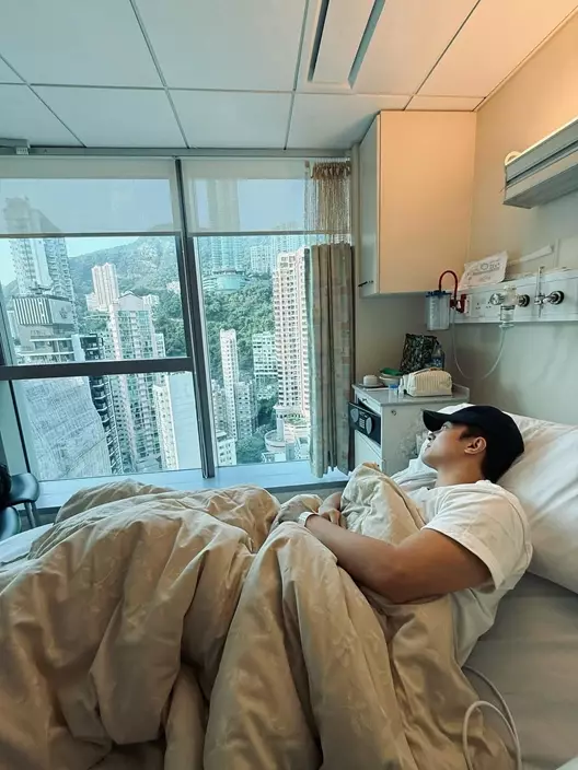 突然入院。