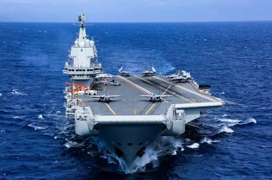 中國「山東艦」航母不久前在美國關島基地附近海域訓練。