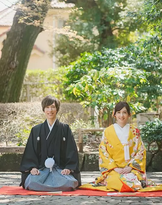 陳嘉倩東京拍攝櫻花和服婚照。