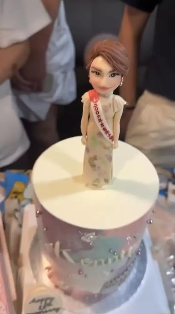 https://image.bastillepost.com/559x/wp-content/uploads/hongkong/2026/08/%E5%BE%AE%E4%BF%A1%E6%88%AA%E5%9B%BE_20260814105513.jpg.webp