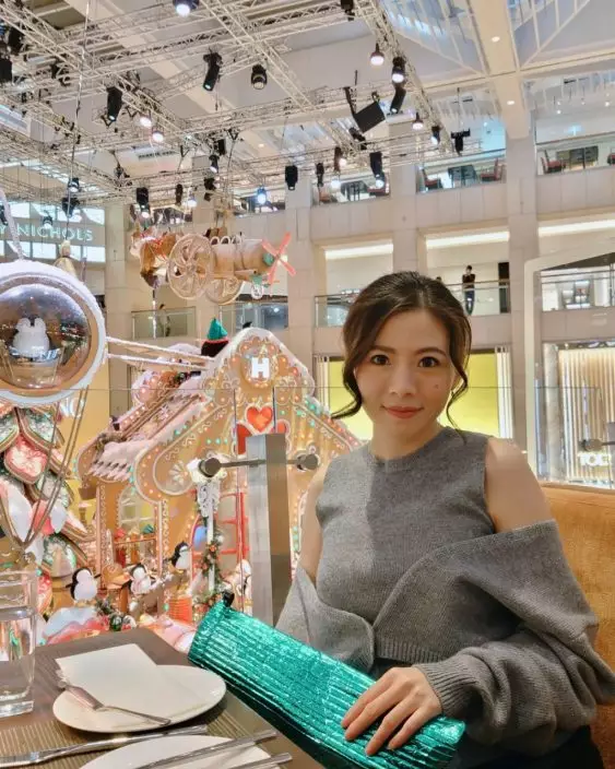 張晉在鏡頭前保持專業,IG則有不少靚靚打卡相。