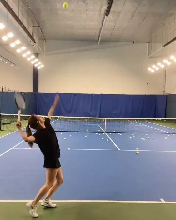 謝婷婷升呢人母後也沒有放棄打網球。