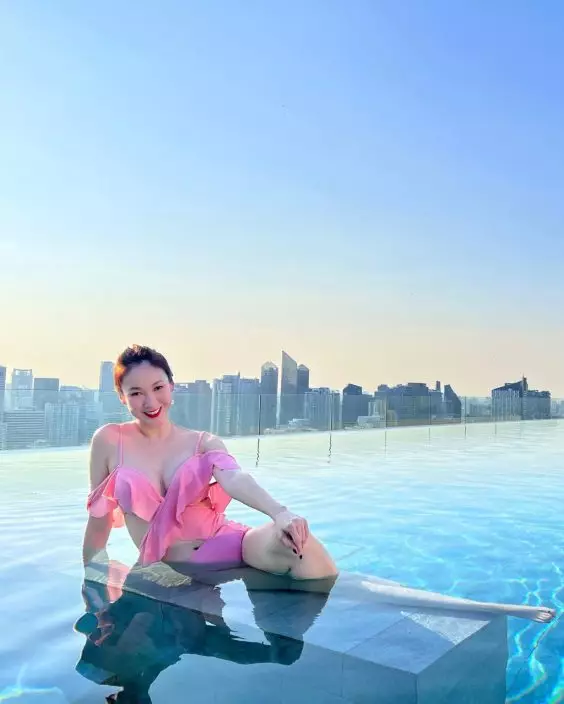 回復心情的莊鍶敏早前去泰國影了不少靚相。