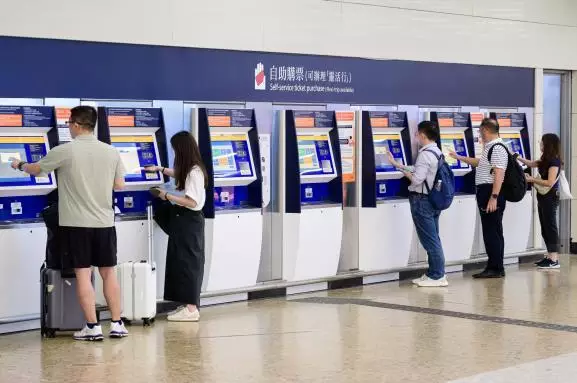 高速鐵路（香港段）於今年首八個月已接載超過二千萬人次乘客，按年顯著增長近兩成，其中八月份更創下單月最高客運量的紀錄。