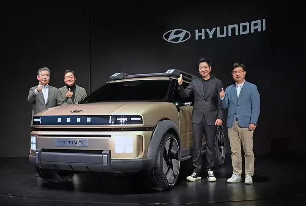 Hyundai Motor Unveils Next Step in its Hydrogen Legacy with new INITIUM FCEV Concept