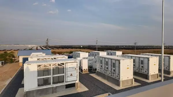Huawei and SchneiTec Commission World's First TÜV SÜD-Certified Grid-Forming Energy Storage Project