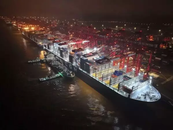 Powering global maritime decarbonization, Shanghai Electric delivers first large-scale biomethanol bunkering for international shipping