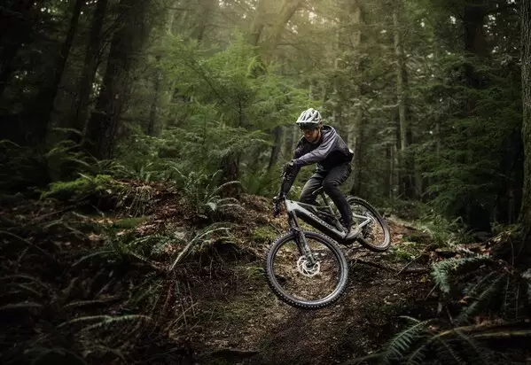 Amflow Introduces Amflow PX and Amflow PR, Two Lightweight Full-Power eMTB Series Breaking Traditional Trade-Off Between Power, Range, and Weight