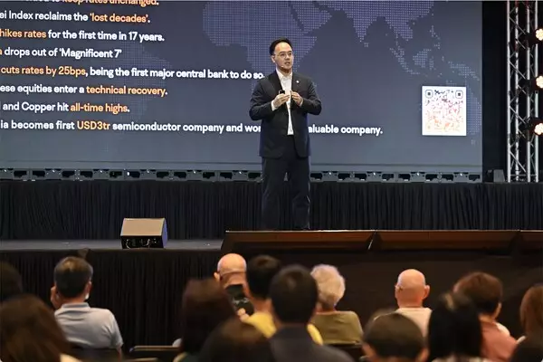 Stay bullish on US stocks but add Singapore names as hedge: Moomoo Singapore
