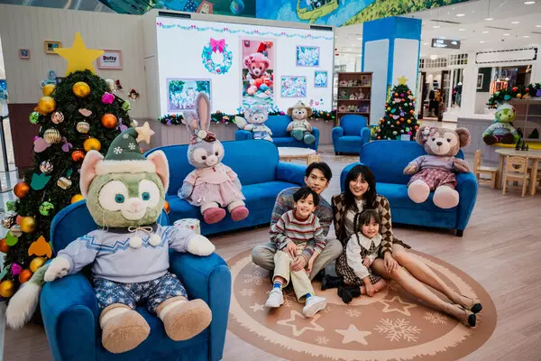 Harbour City and Hong Kong Disneyland Resort Unveil a "Magical Christmas" Celebration by Hong Kong Victoria Harbour